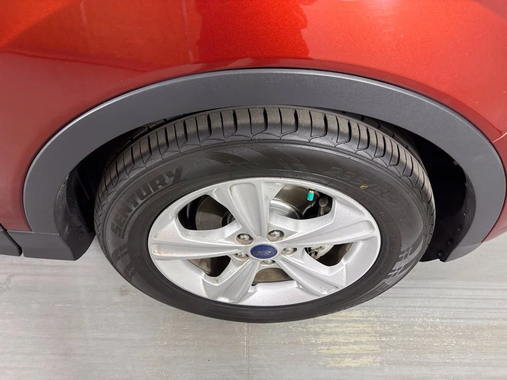 Used 2014 Red Ford S image 14