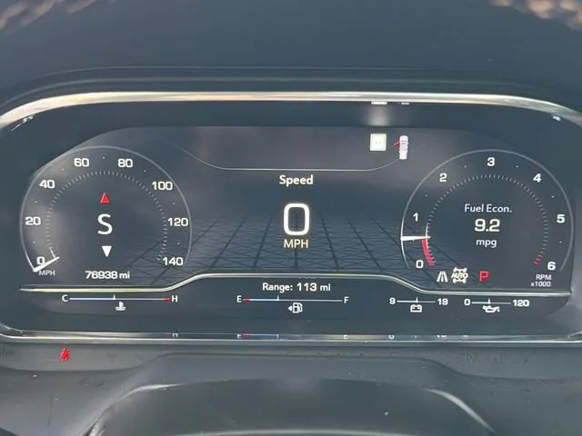 Used 2022 Summit White GMC AT4 image 28