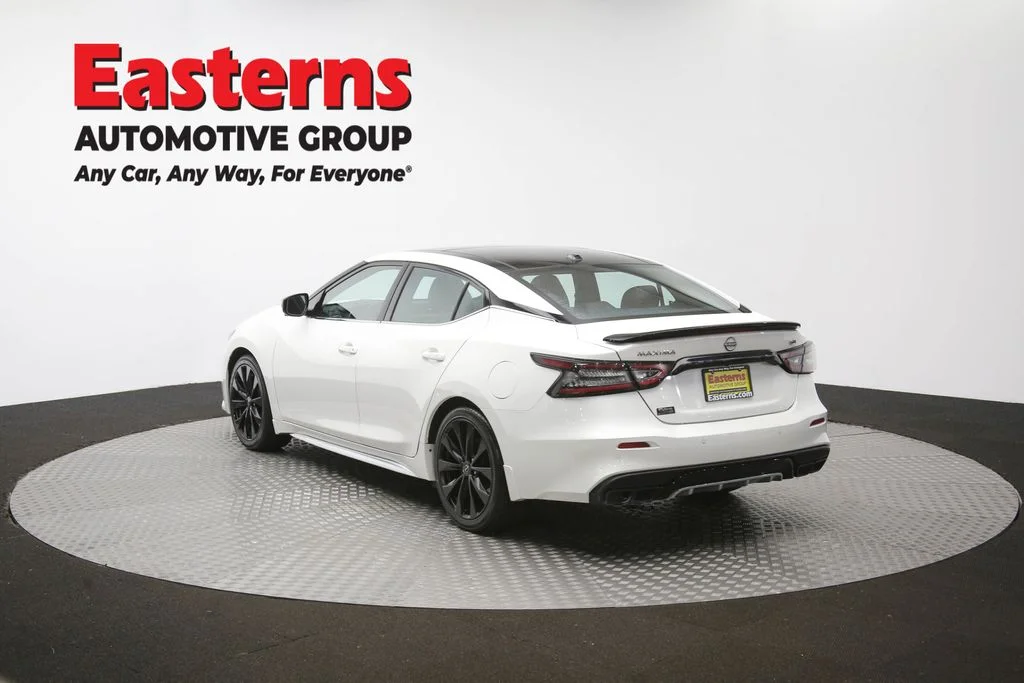 Used 2023 White Nissan SR image 69