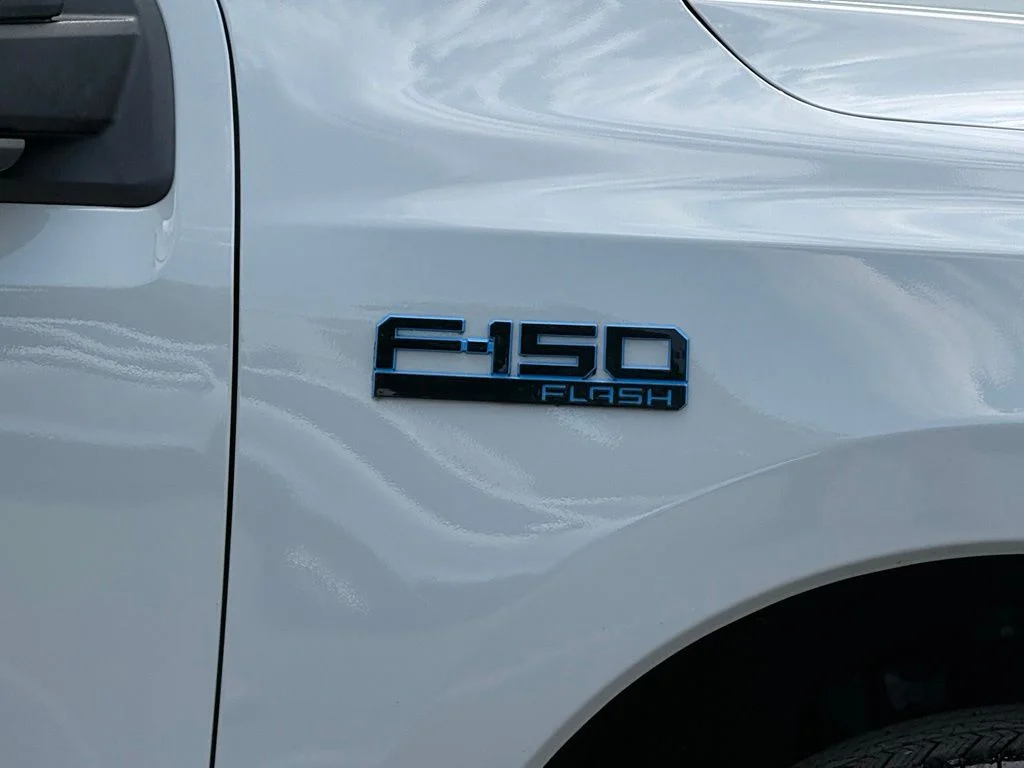 Used 2024 White Ford Flash image 13