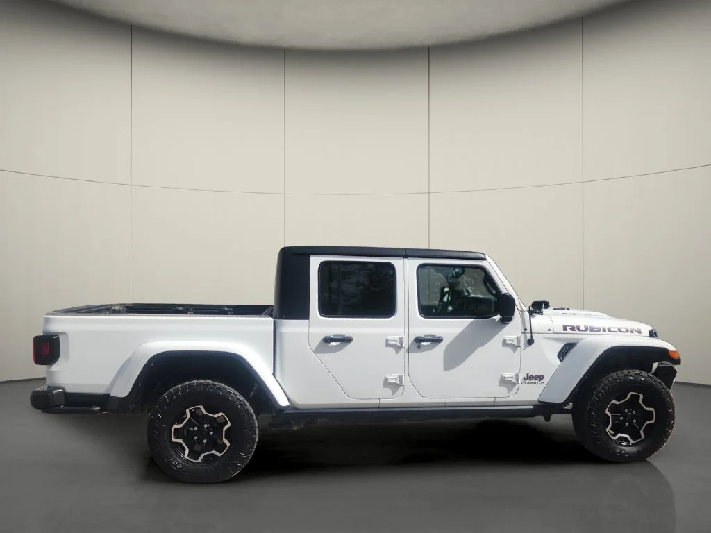 Used 2022 White Jeep Rubicon image 8