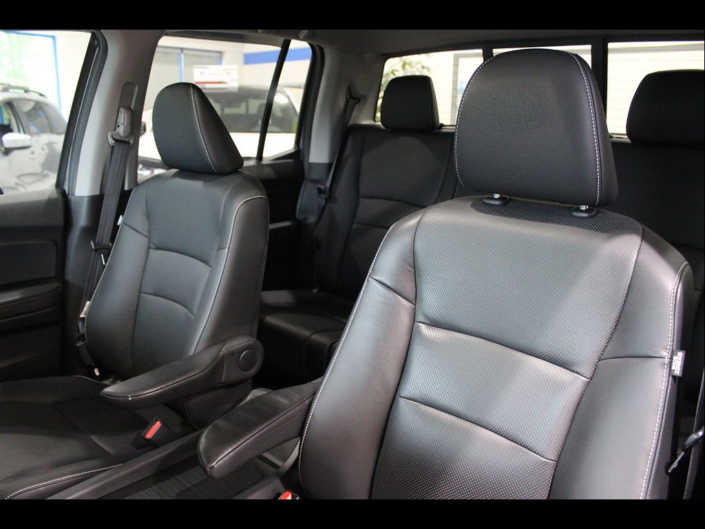 Certified Used 2023 Modern Steel Metallic Honda RTL image 14
