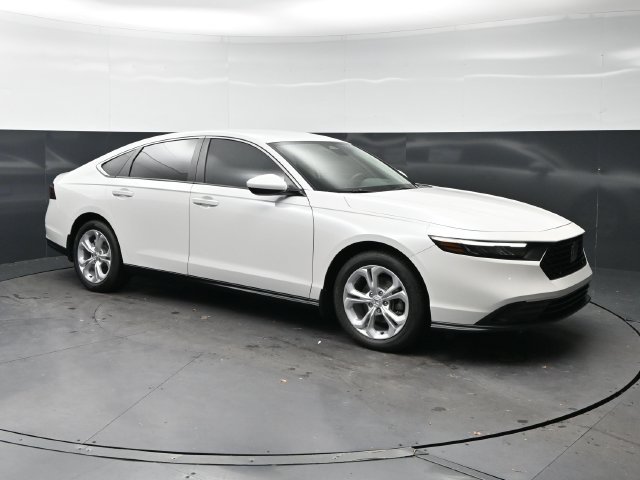 New 2026 Platinum White Pearl Honda LX image 1