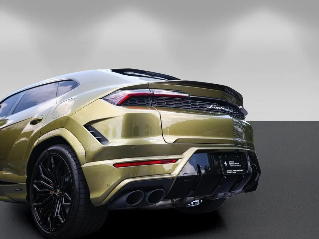 Used 2026 Verde Gea Lucido Metallic Lamborghini SE image 18