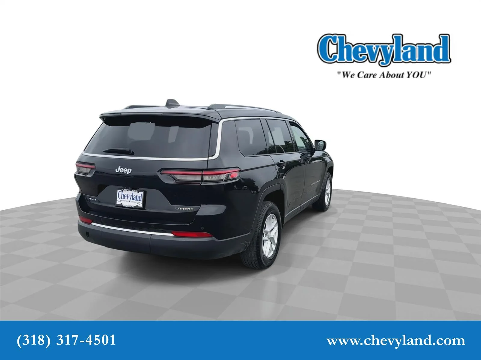 Used 2023 Diamond Black Crystal Pearlcoat Jeep Laredo image 8