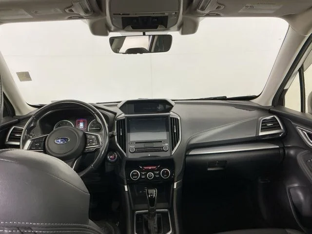 Used 2019 Crystal White Pearl Subaru Limited image 24