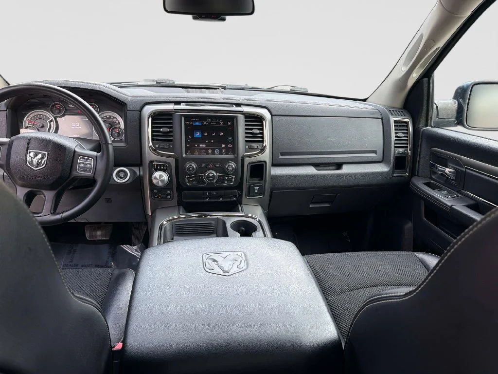 Used 2015 Brilliant Black Crystal Pearlcoat Ram Sport image 17
