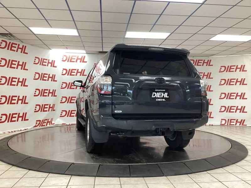 Used 2024  Toyota SR5 Premium image 5