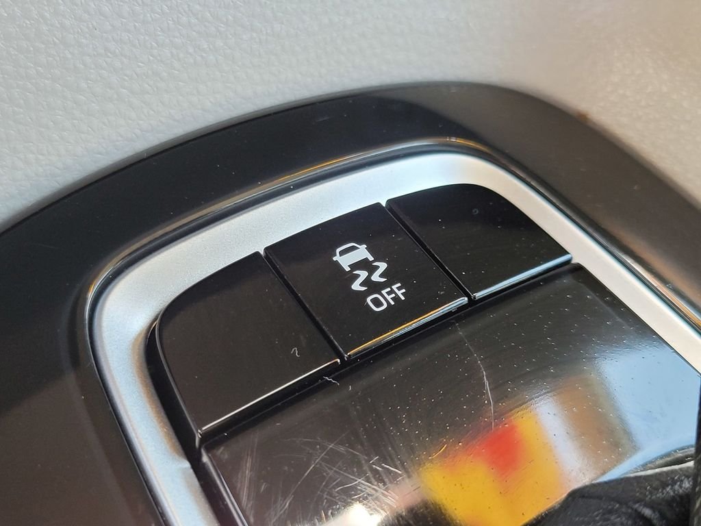 Used 2025 Silver Toyota LE image 23