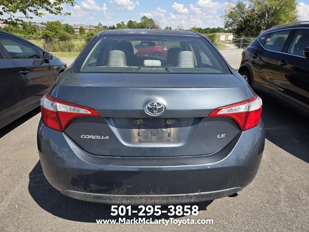 Used 2014 Gray Toyota LE image 3