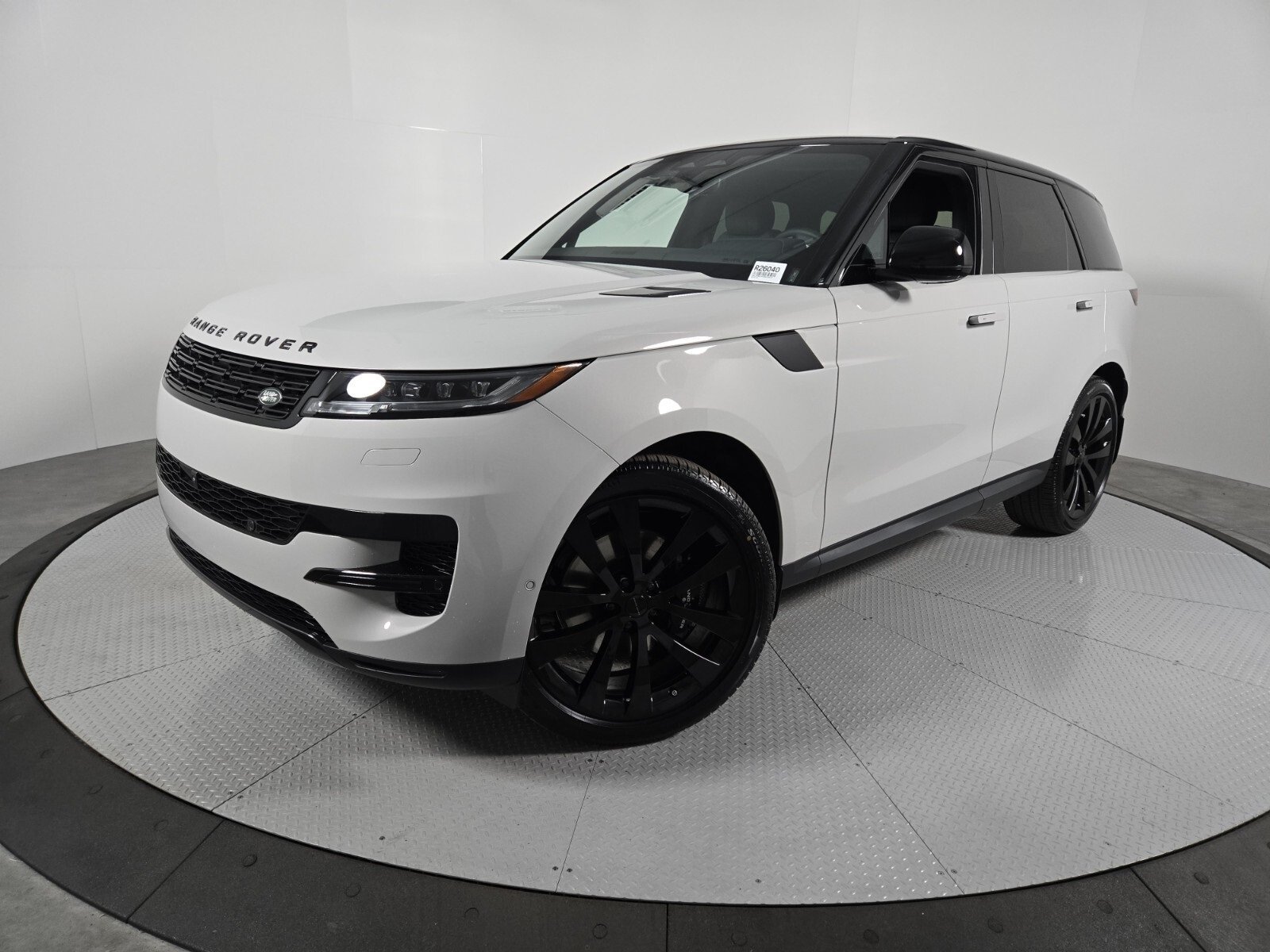 2026 Land Rover Range Rover Sport SE