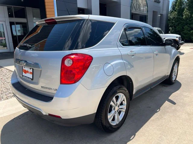 Used 2010 Silver Chevrolet LS image 3