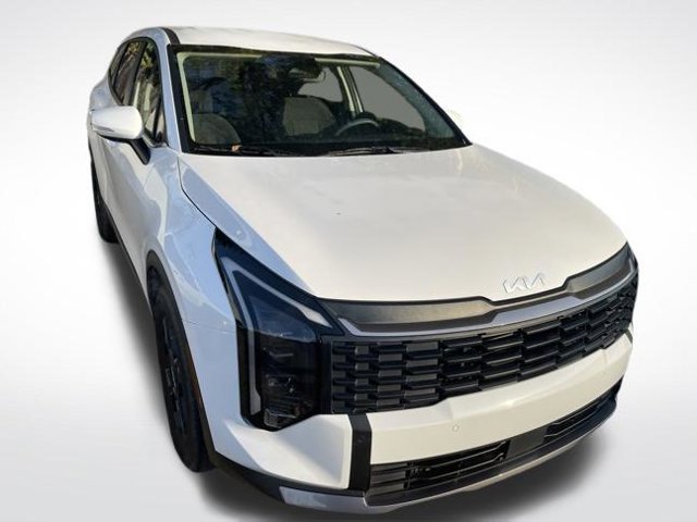 Used 2026 White Kia LX image 3
