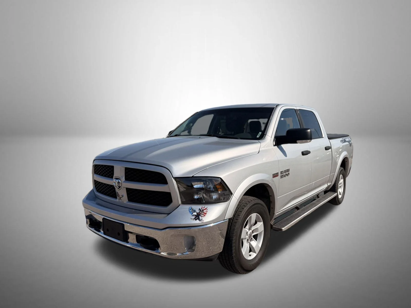 2016 RAM 1500 Outdoorsman 4x4 Crew Cab 5'7's photo