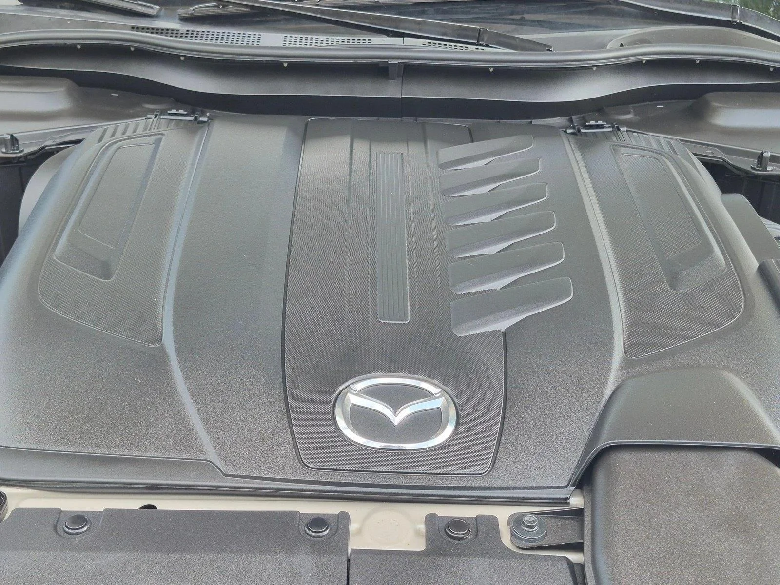 Used 2024 Platinum Quartz Mazda 3.3 Turbo Preferred Plus image 23