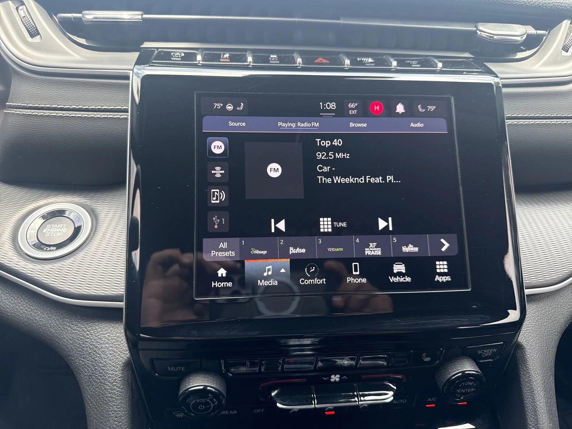 2023 Jeep Grand Cherokee L Altitude - Photo 16