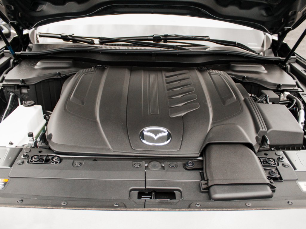 New 2026 Machine Gray Metallic Mazda Preferred image 34