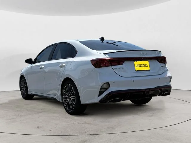 Used 2023 White Kia GT image 4