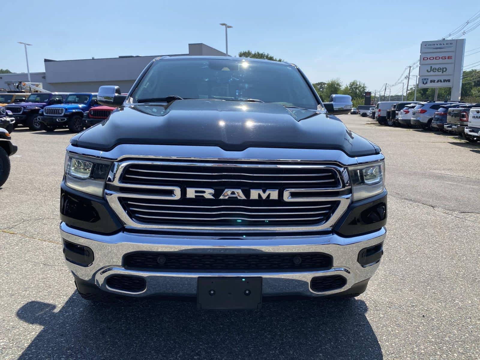 Certified Used 2022 Diamond Black Crystal Pearlcoat Ram Laramie image 10