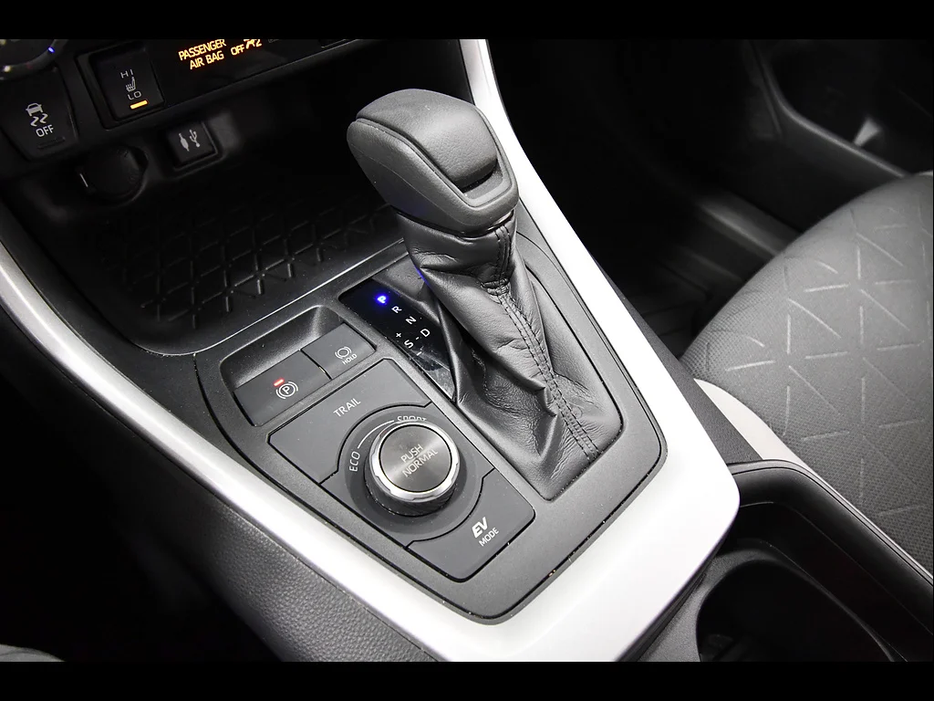 2019 Toyota RAV4 XLE - Photo 27