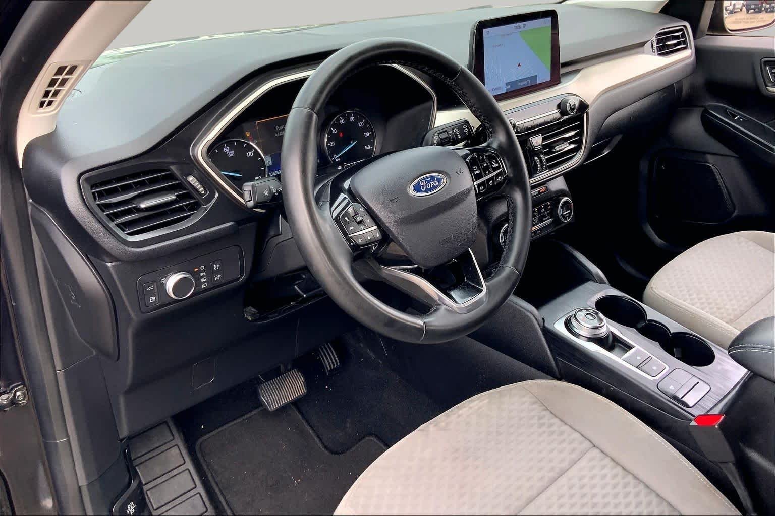 Used 2021 Agate Black Ford SE Hybrid image 17