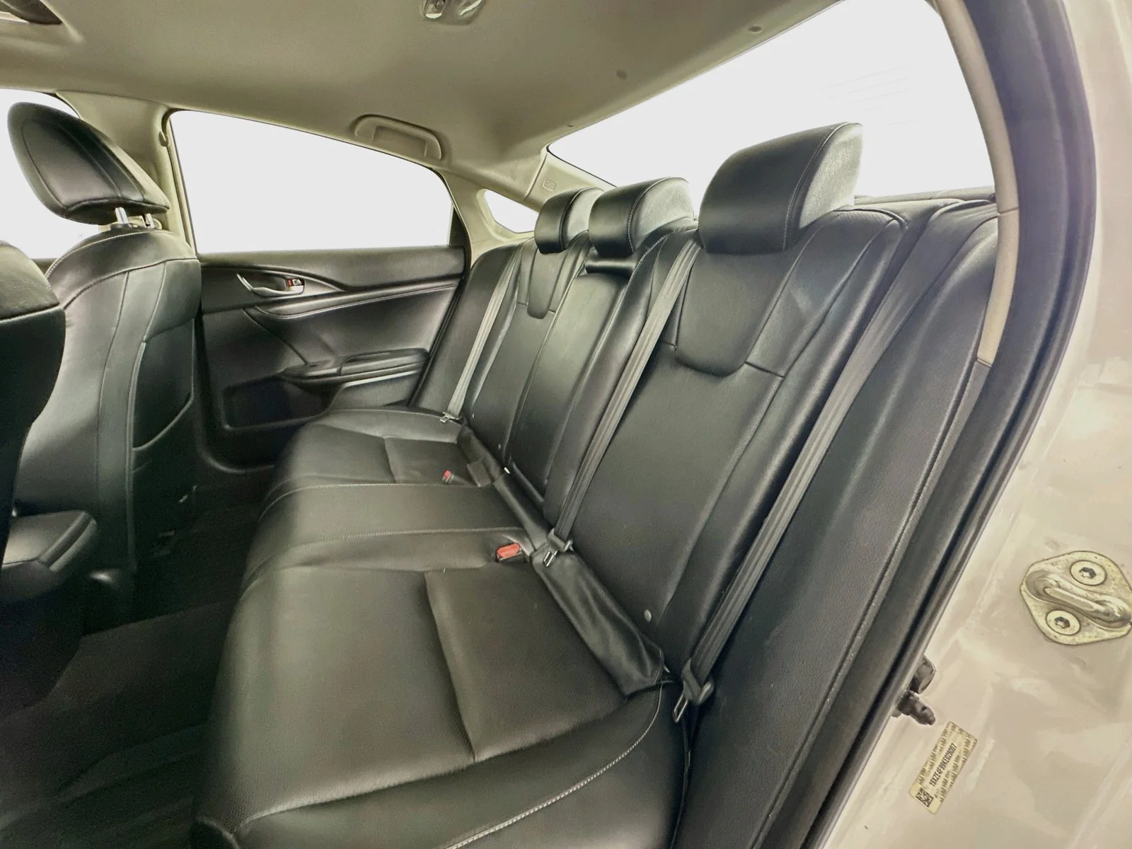 Used 2019 White Orchid Pearl Honda Touring image 25
