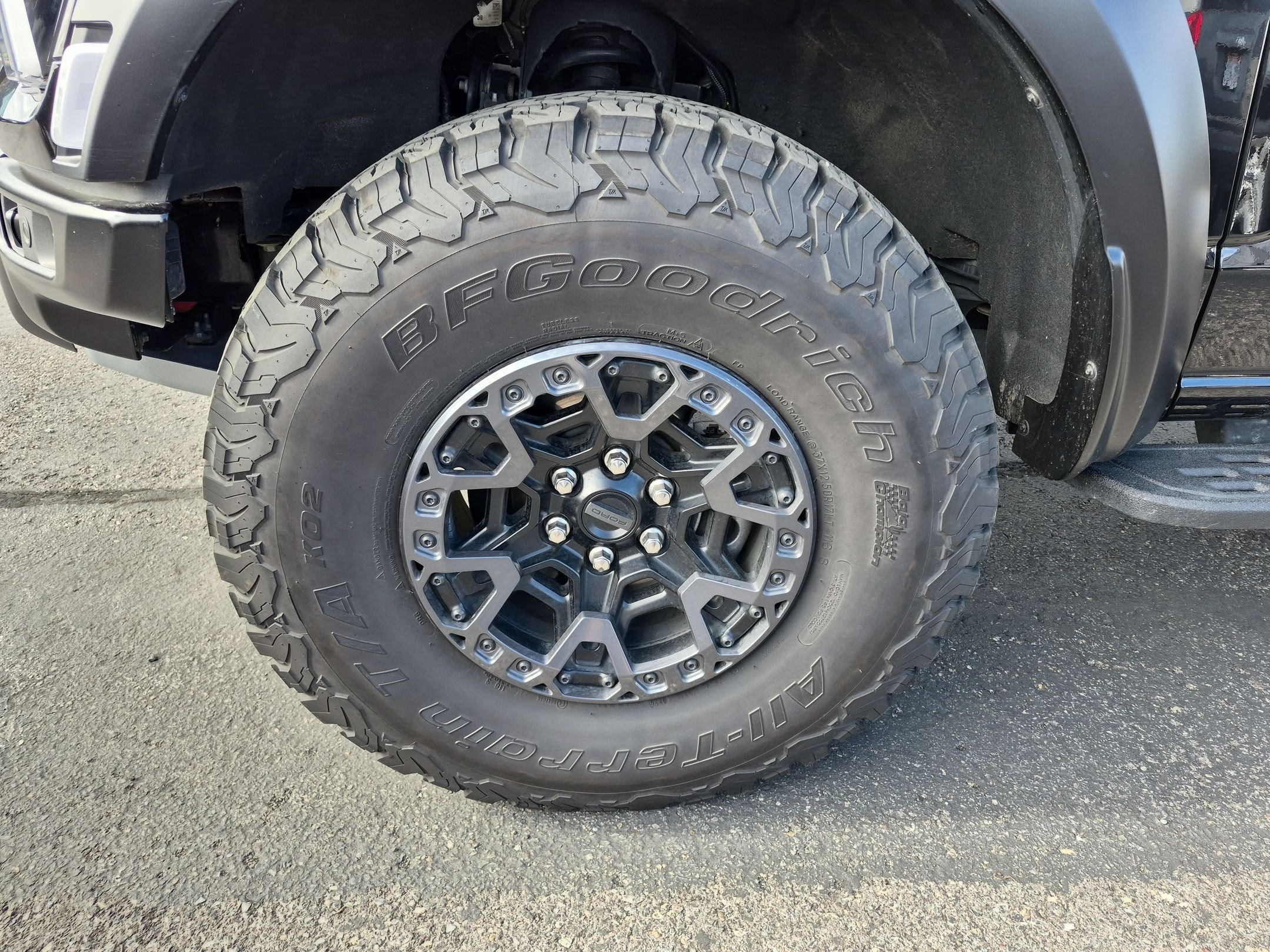 Used 2026 Black Metallic Ford Raptor image 11