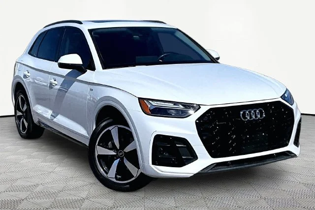 Used 2023 White Audi 45 S line Premium image 10