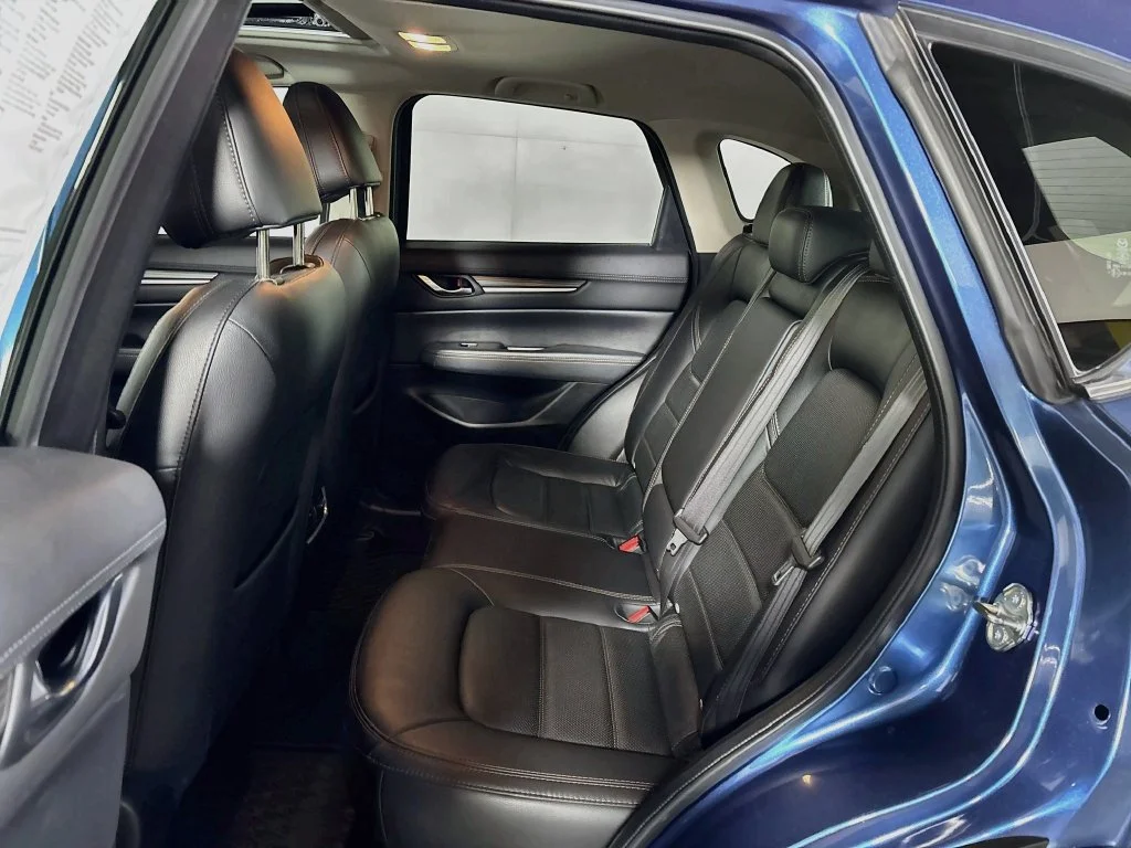 Used 2020 Blue Mazda Grand Touring image 21