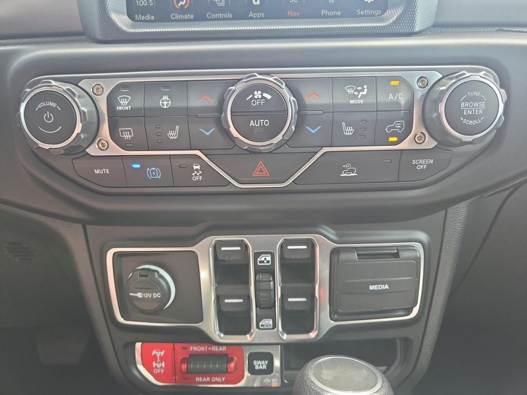 Used 2023 Silver Jeep Rubicon 4xe image 14
