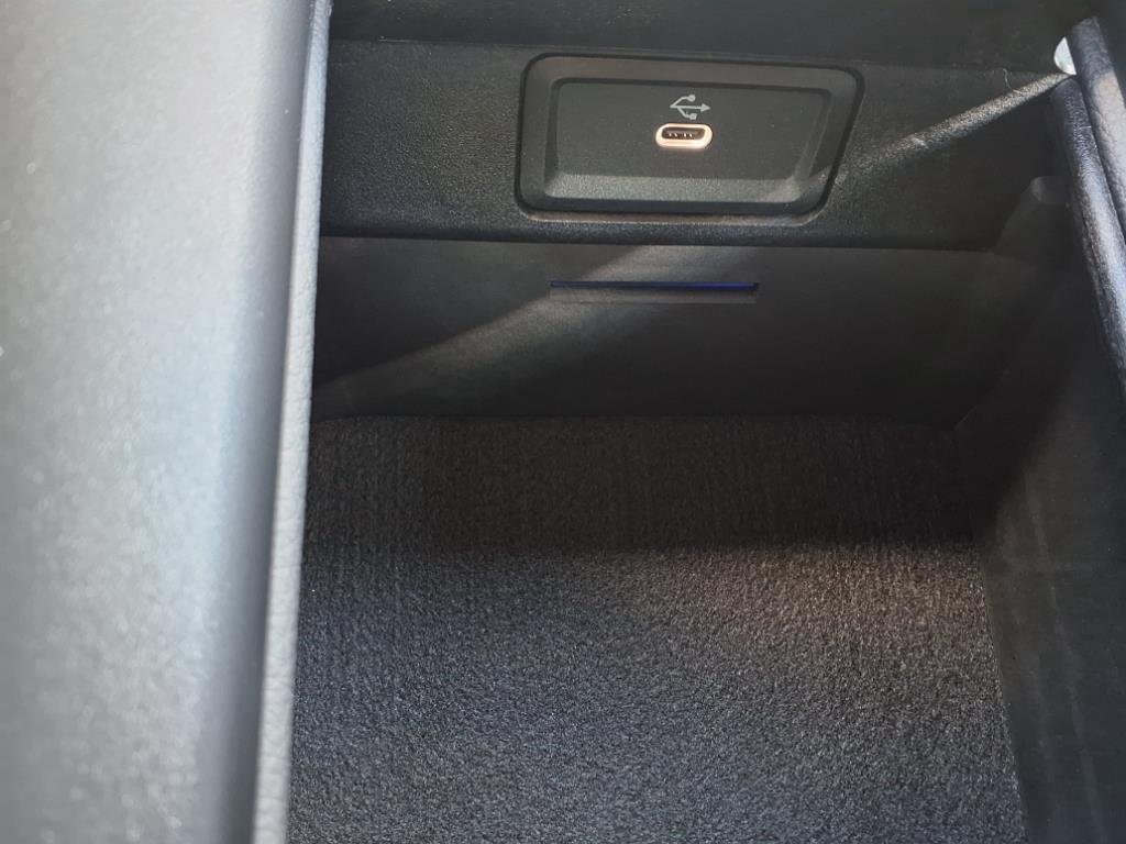Used 2026 BLACK Mercedes-Benz CLE 300 image 20