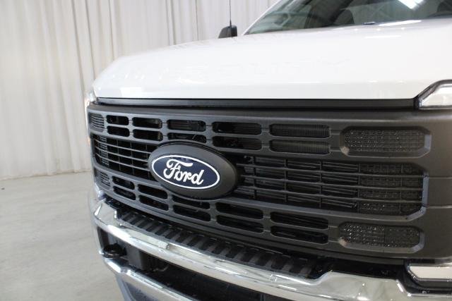 New 2027 Oxford White Ford XL image 66