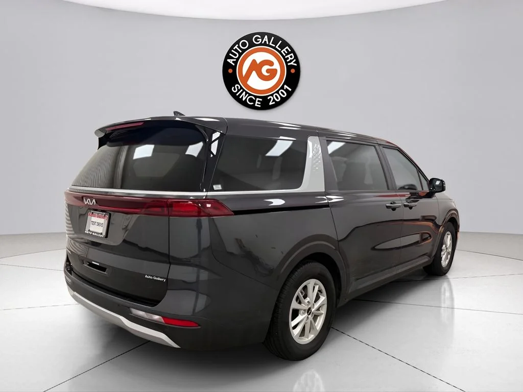 Used 2024 Gray Kia LX image 3