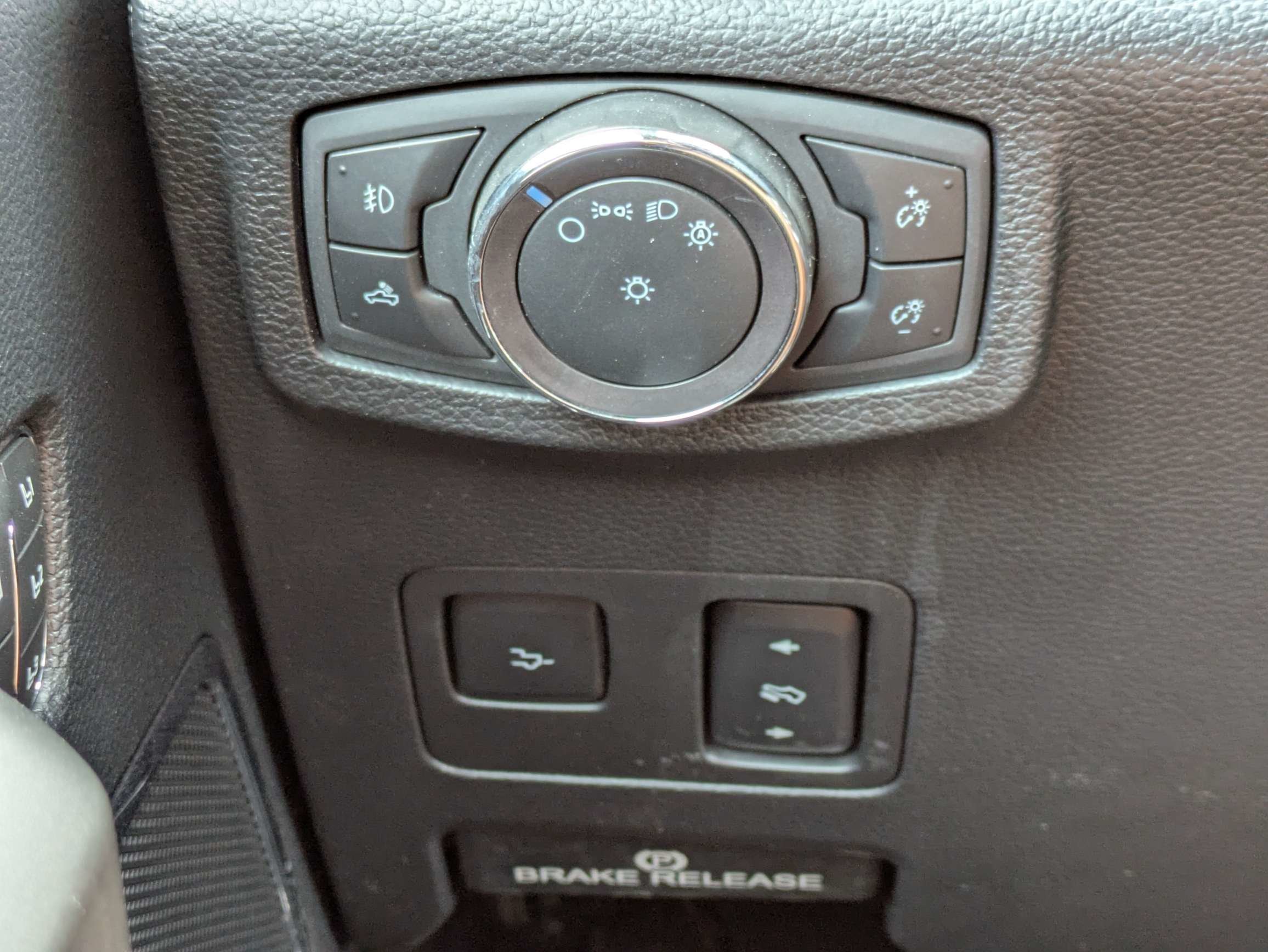 Used 2020 Velocity Blue Metallic Ford LARIAT image 33