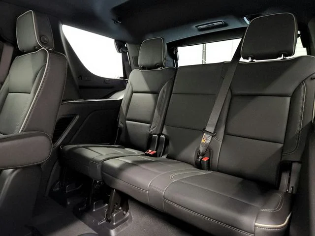 Used 2025 Black Chevrolet Premier image 36