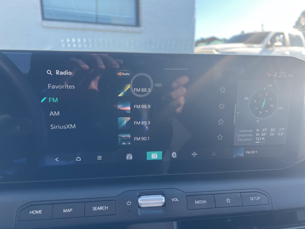 Used 2025 Blue Kia LXS image 18