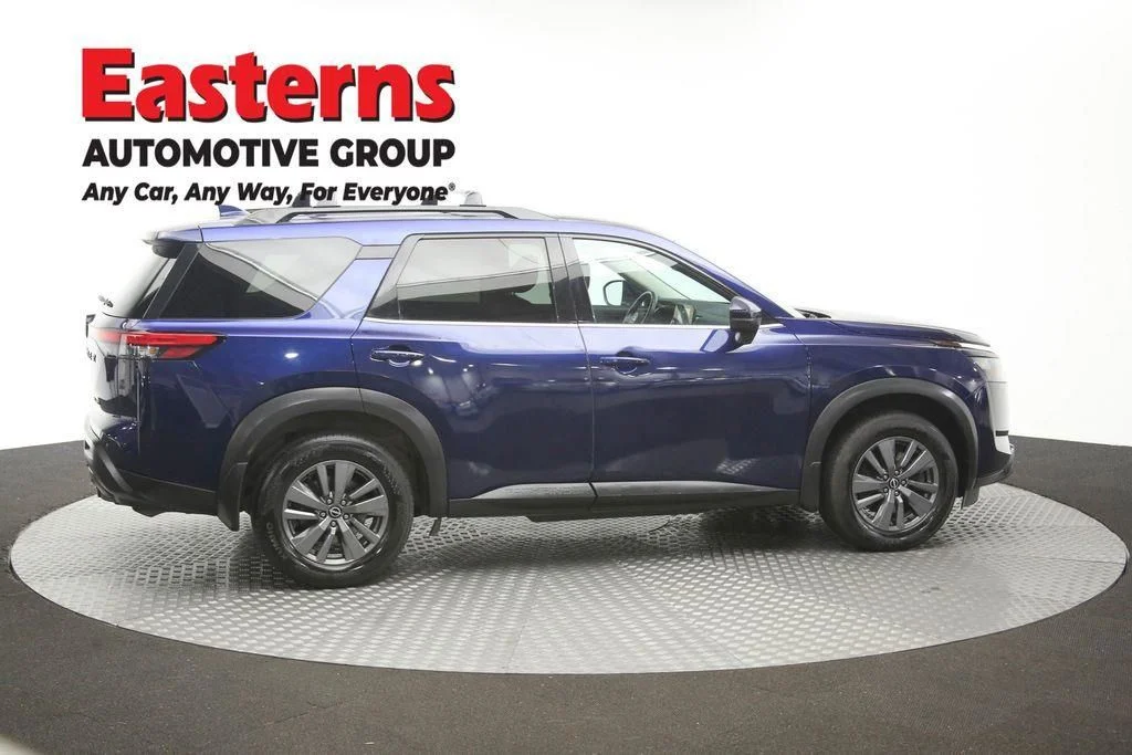 Used 2023 Blue Nissan SV image 47