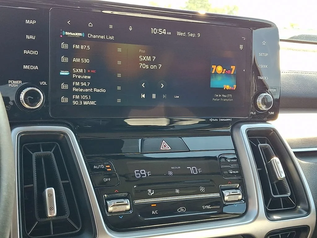 Used 2023 Silver Kia X-Line EX image 24
