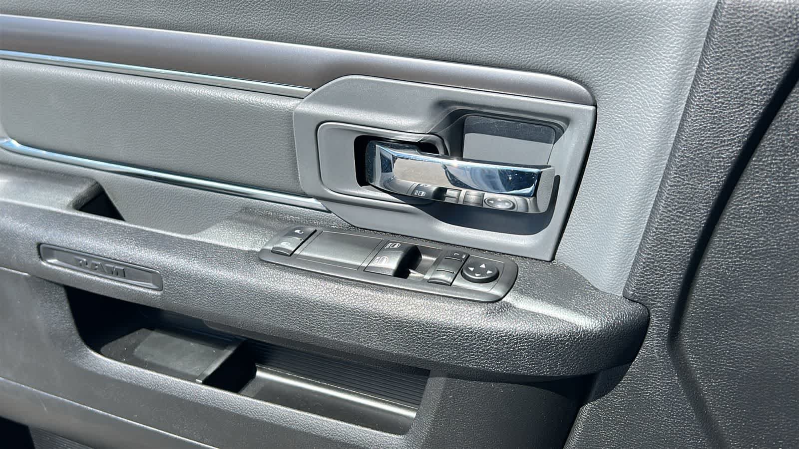 2022 RAM Ram 1500 Classic SLT - Photo 22