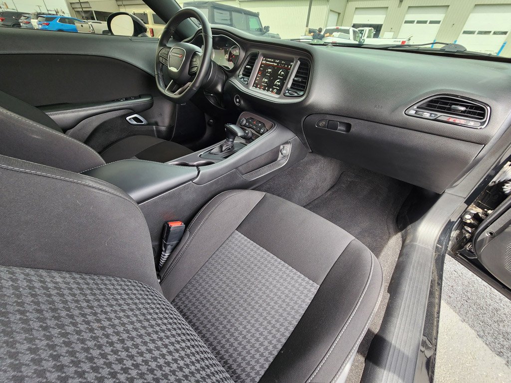 Used 2023 Pitch Black Clearcoat Dodge R/T Scat Pack Widebody image 16