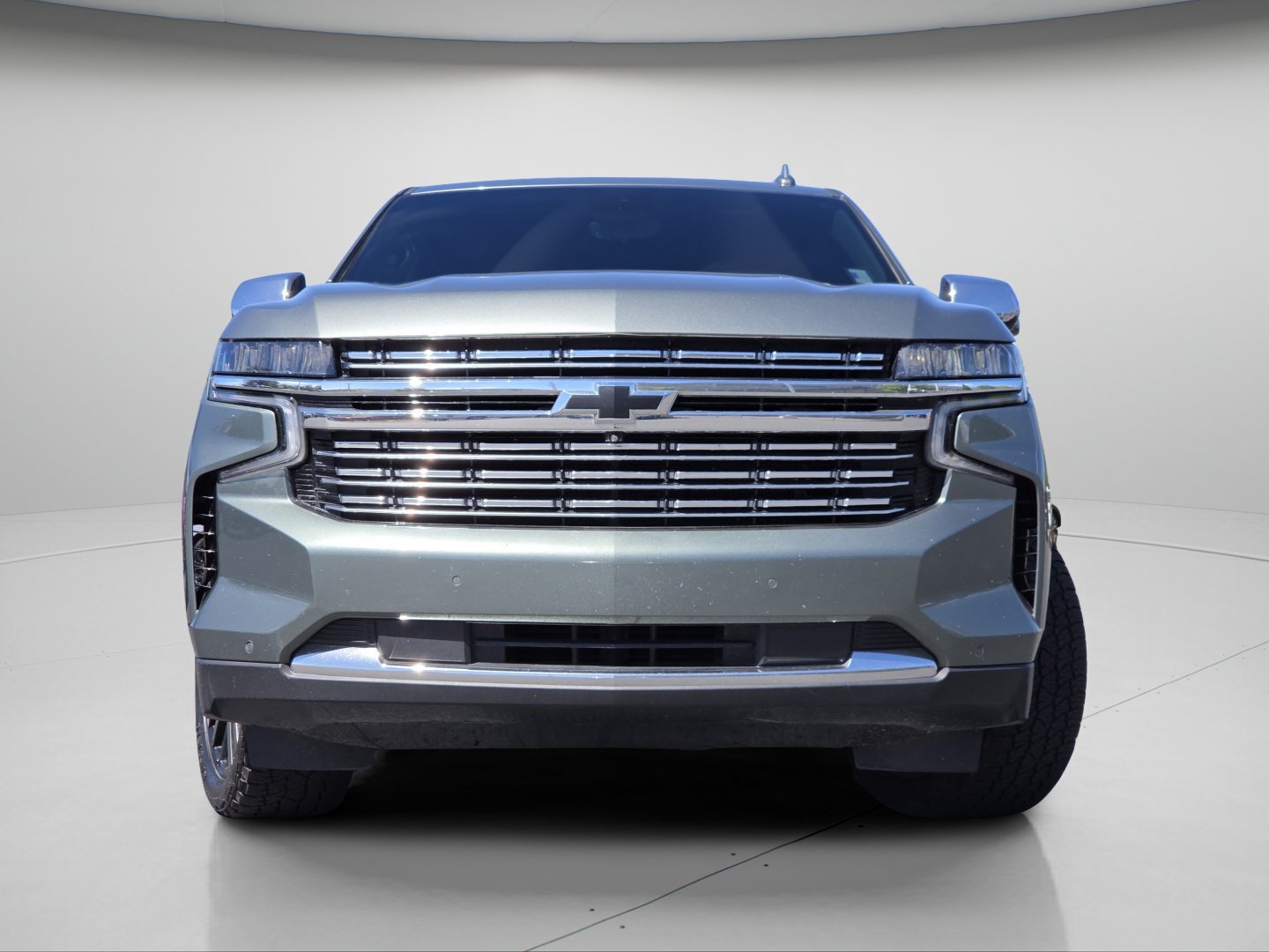 Used 2023 Silver Sage Metallic Chevrolet Premier image 3