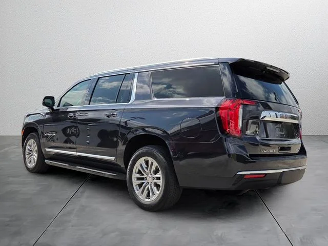 Used 2023 Silver GMC SLT image 3