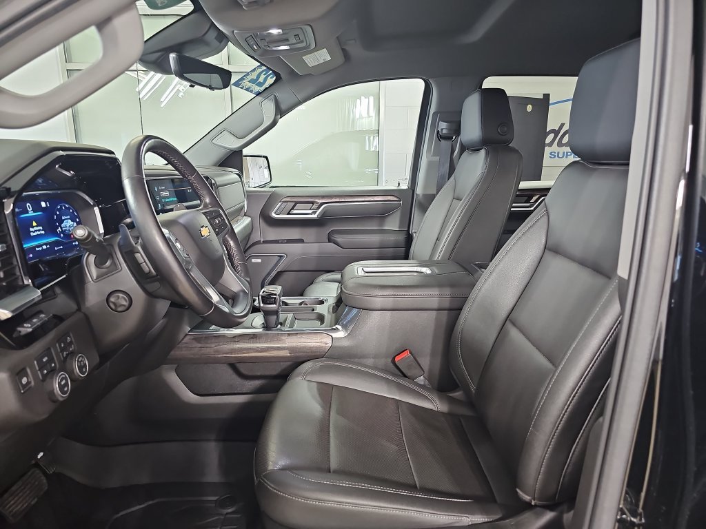Certified Used 2022 BLACK Chevrolet LTZ image 18