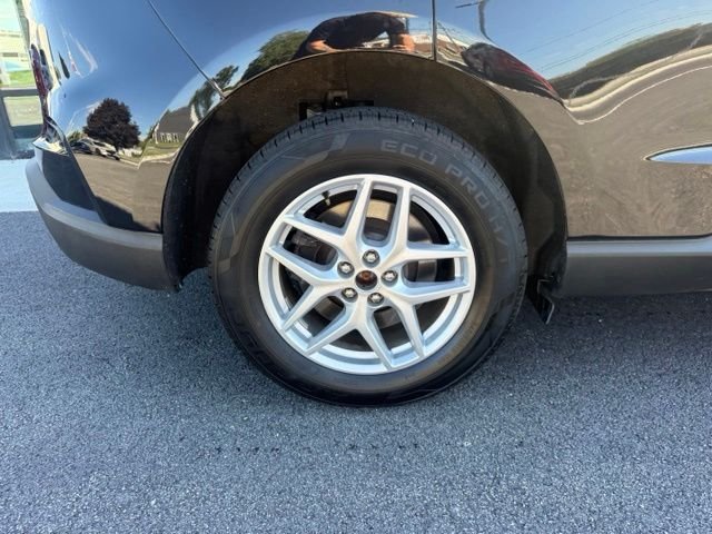 Used 2024 Black Metallic Ford SEL image 9