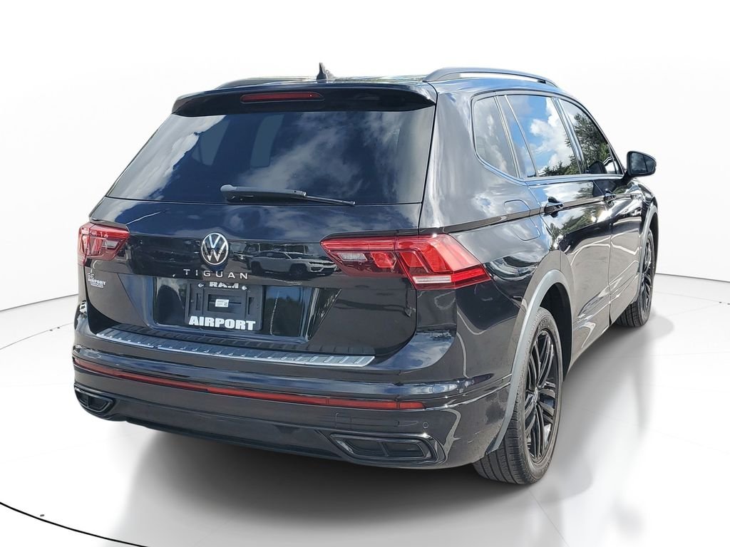 Used 2022 Black Volkswagen 2.0T SE R-Line Black image 6