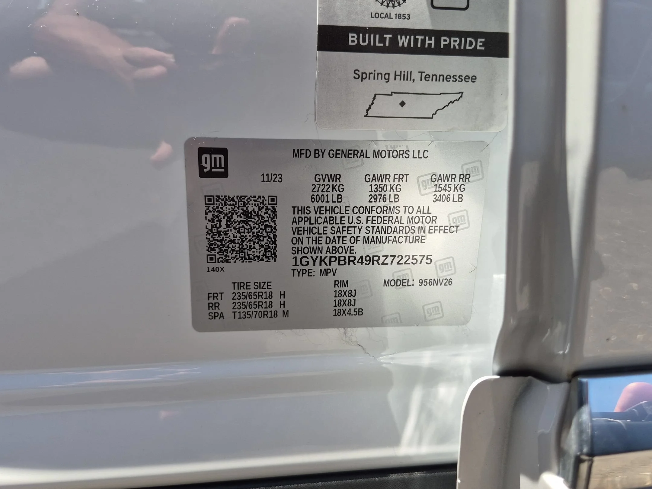 Used 2024 Crystal White Tricoat Cadillac AWD Luxury image 32