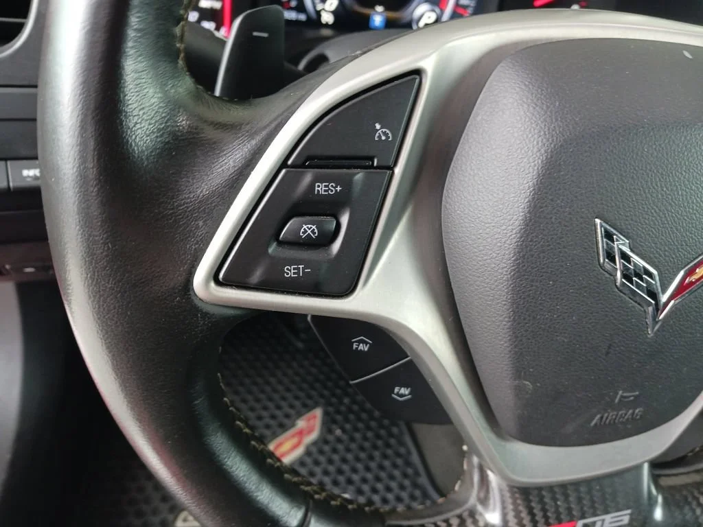 Used 2015 TORCH RED Chevrolet Z06 2LZ image 31