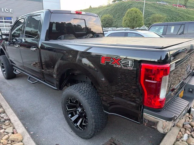 Used 2019 Black Ford Lariat image 6