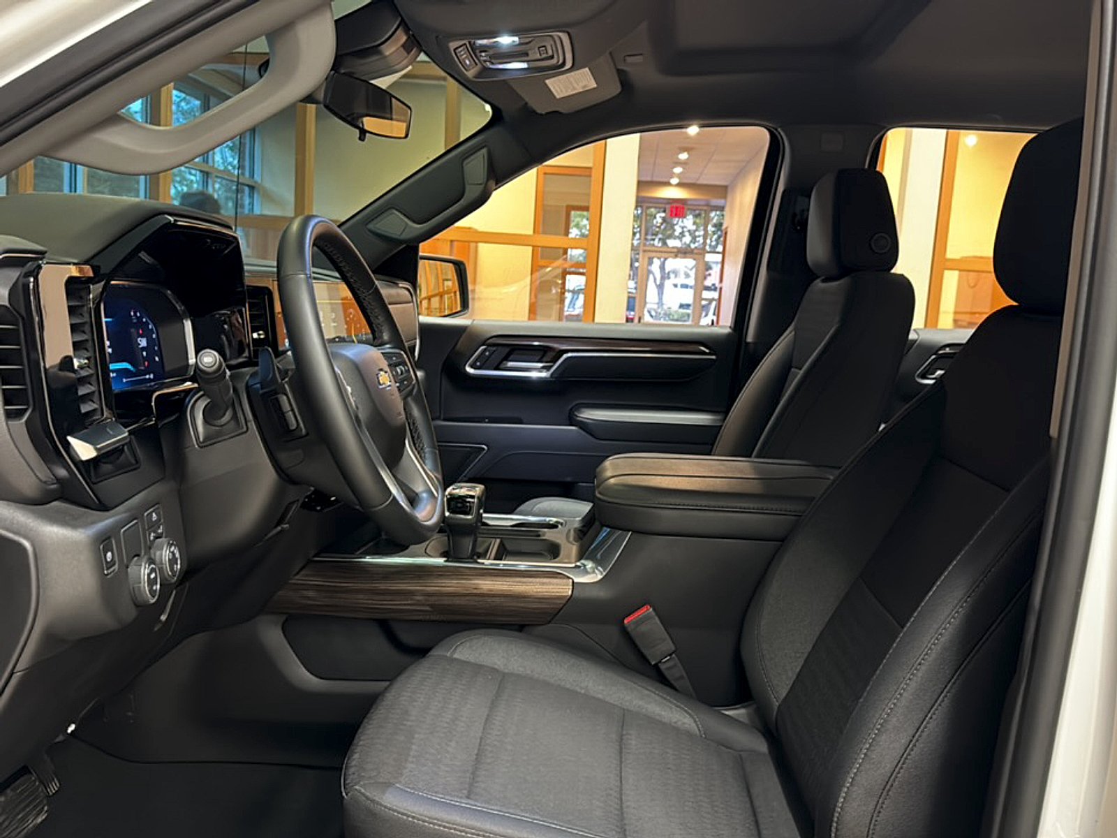 Used 2026 Summit White Chevrolet LT image 7