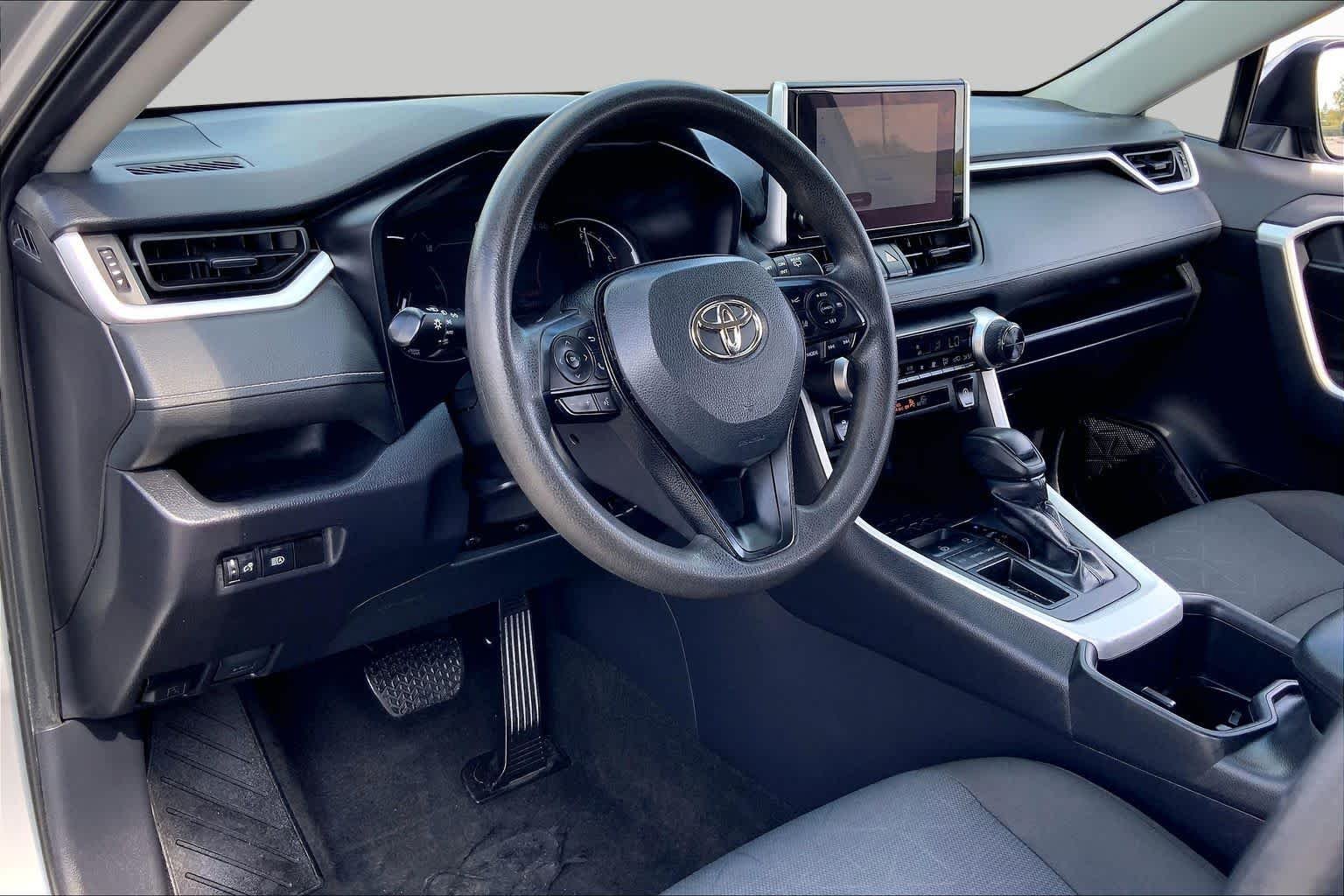 Used 2024 Silver Sky Metallic Toyota XLE image 17